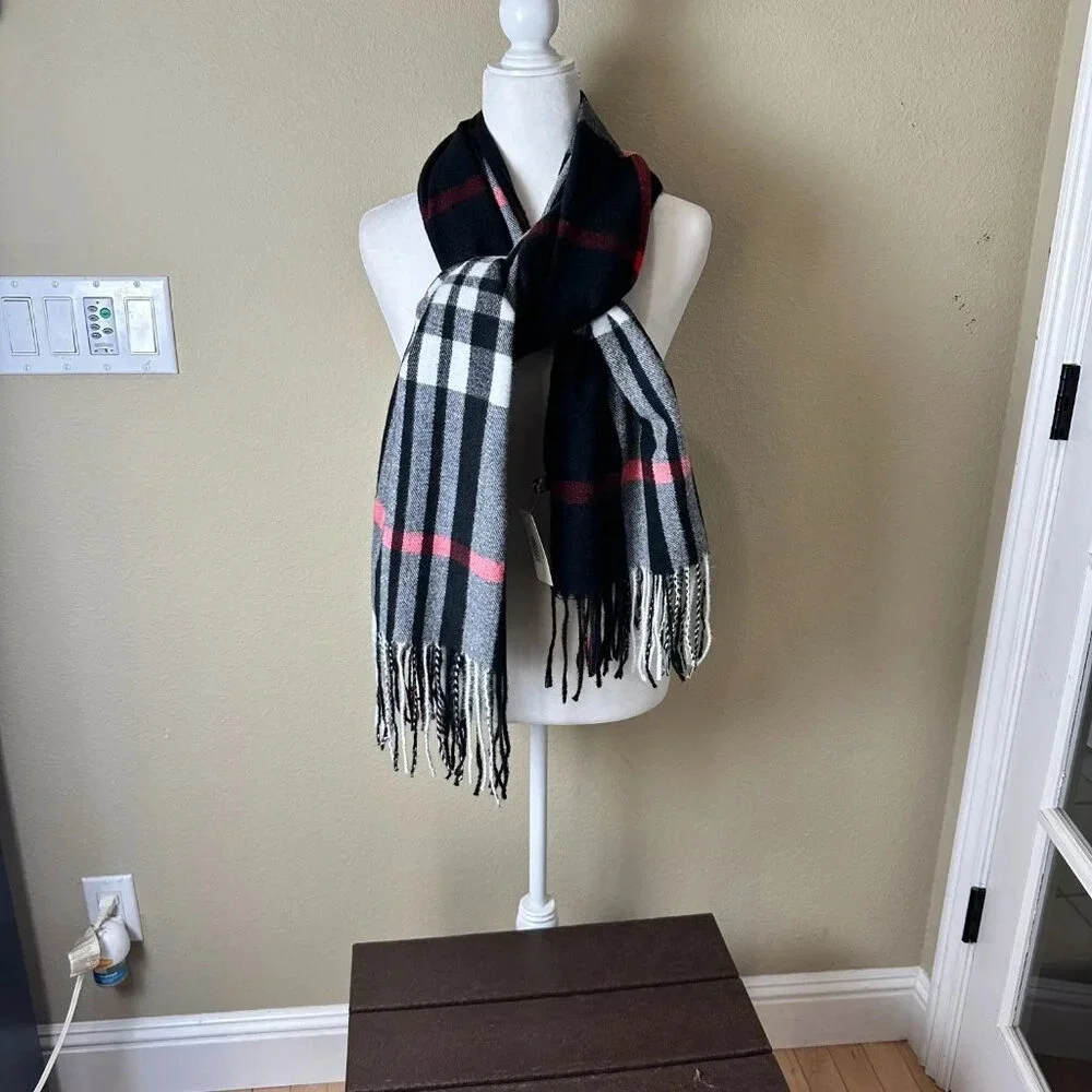 NWT Rothschilds Boutique The 8urberry Style Plaid Tassel Scarf Super Soft Large